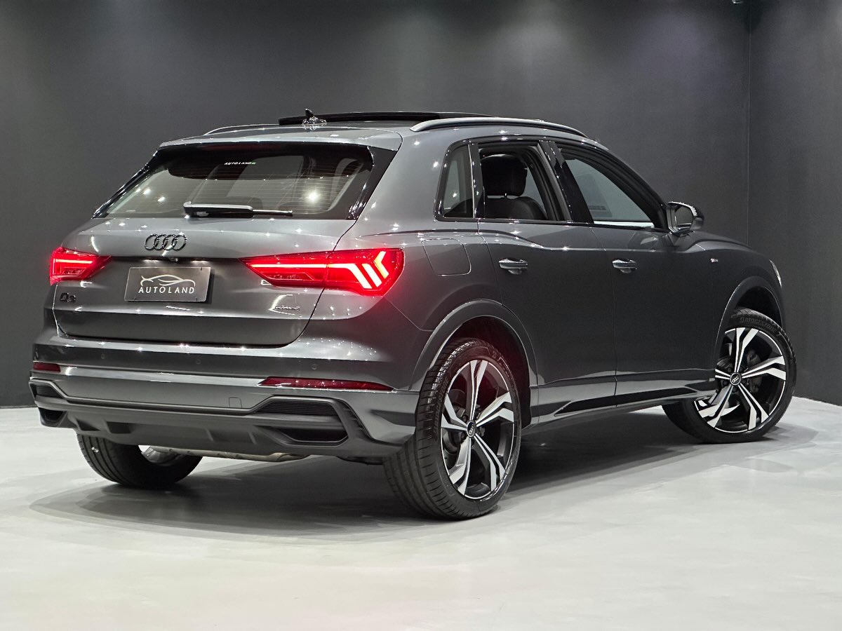 AUDI Q3 2.0 40 TFSI GASOLINA PERFORMANCE BLACK QUATTRO TIPTRONIC - Imagem 2