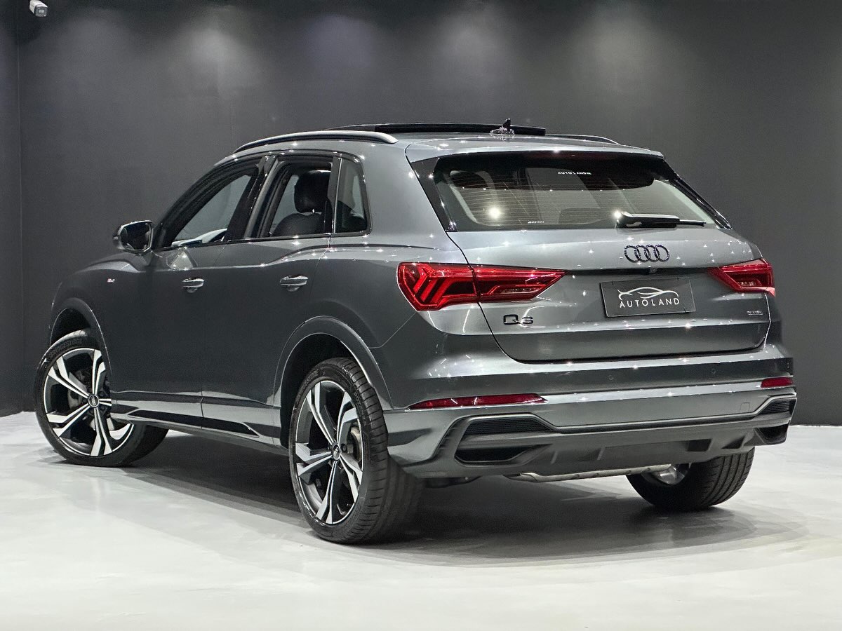 AUDI Q3 2.0 40 TFSI GASOLINA PERFORMANCE BLACK QUATTRO TIPTRONIC - Imagem 4
