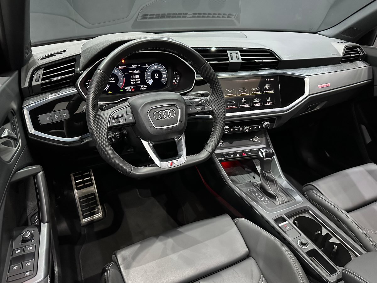 AUDI Q3 2.0 40 TFSI GASOLINA PERFORMANCE BLACK QUATTRO TIPTRONIC - Imagem 5