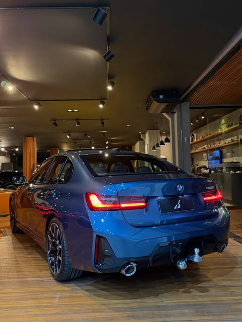 BMW 320 M SPORT - Imagem 4