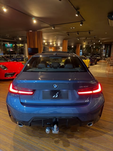 BMW 320 M SPORT - Imagem 5