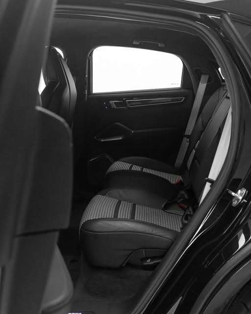 PORSCHE CAYENNE COUPE TURBO - Imagem 5