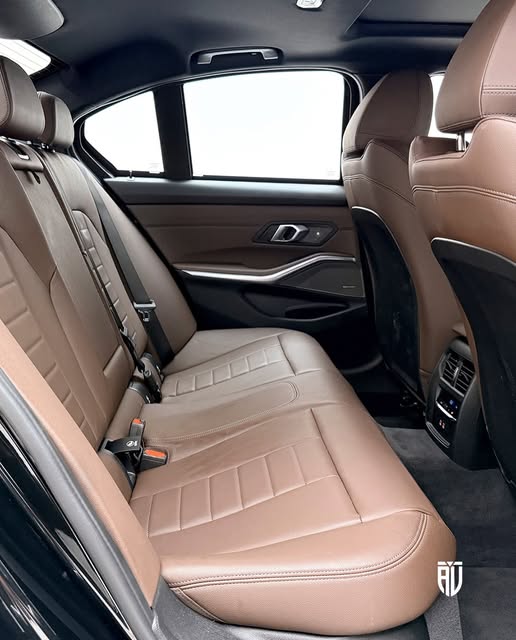 BMW 320I M SPORT - Imagem 13