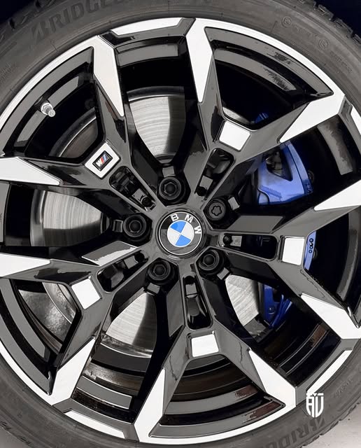BMW 320I M SPORT - Imagem 6