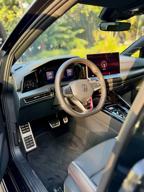 VOLKSWAGEN GOLF GTI - Imagem 3