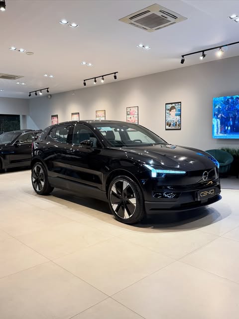 VOLVO EX30 ULTRA E60 - Imagem 2