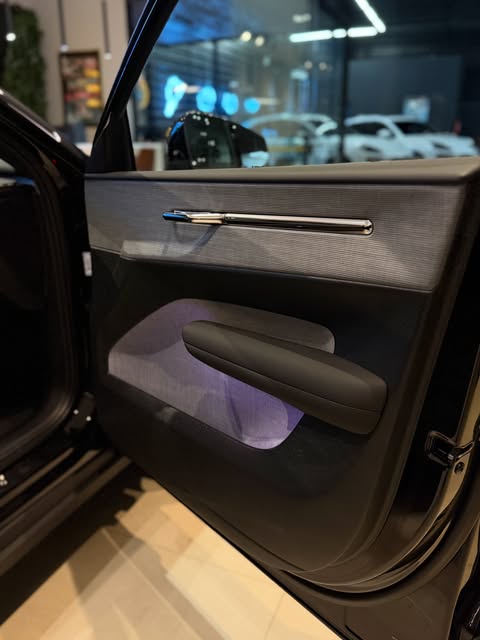 VOLVO EX30 ULTRA E60 - Imagem 11