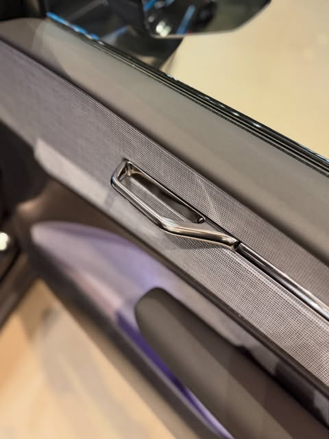 VOLVO EX30 ULTRA E60 - Imagem 12