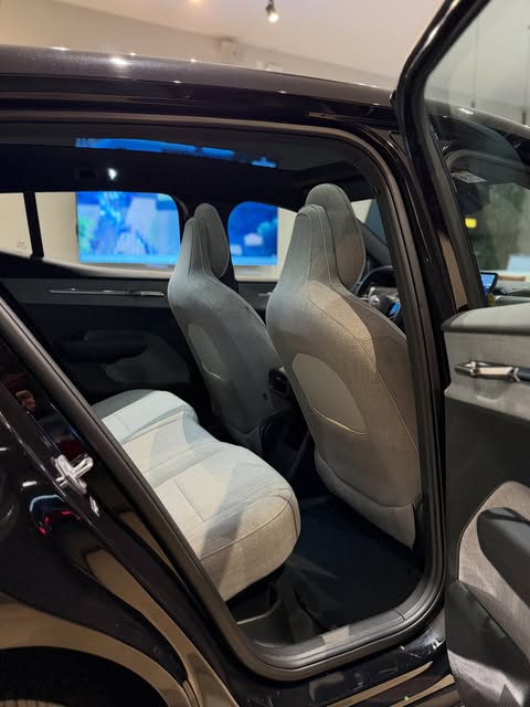 VOLVO EX30 ULTRA E60 - Imagem 16