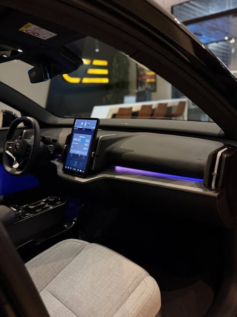 VOLVO EX30 ULTRA E60 - Imagem 8