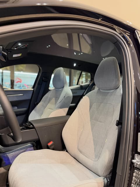 VOLVO EX30 ULTRA E60 - Imagem 9