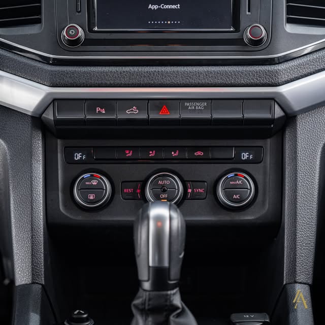 VOLKSWAGEN AMAROK HIGHLINE - Imagem 16