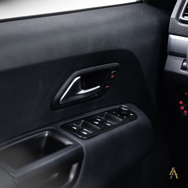 VOLKSWAGEN AMAROK HIGHLINE - Imagem 18