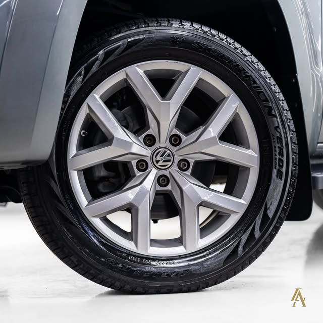 VOLKSWAGEN AMAROK HIGHLINE - Imagem 6