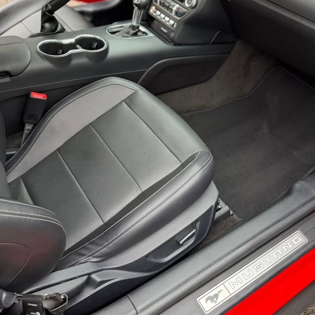 FORD MUSTANG GT PREMIUM - Imagem 7