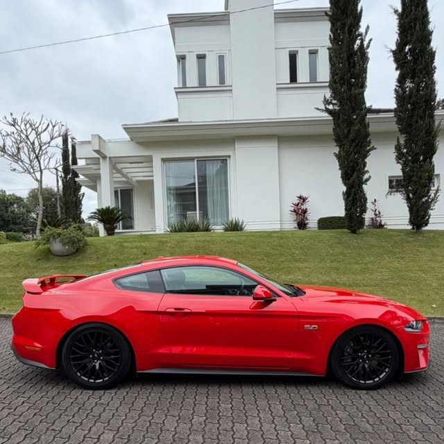 FORD MUSTANG GT PREMIUM - Imagem 8