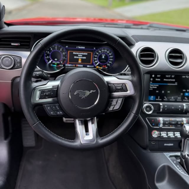 FORD MUSTANG GT PREMIUM - Imagem 9