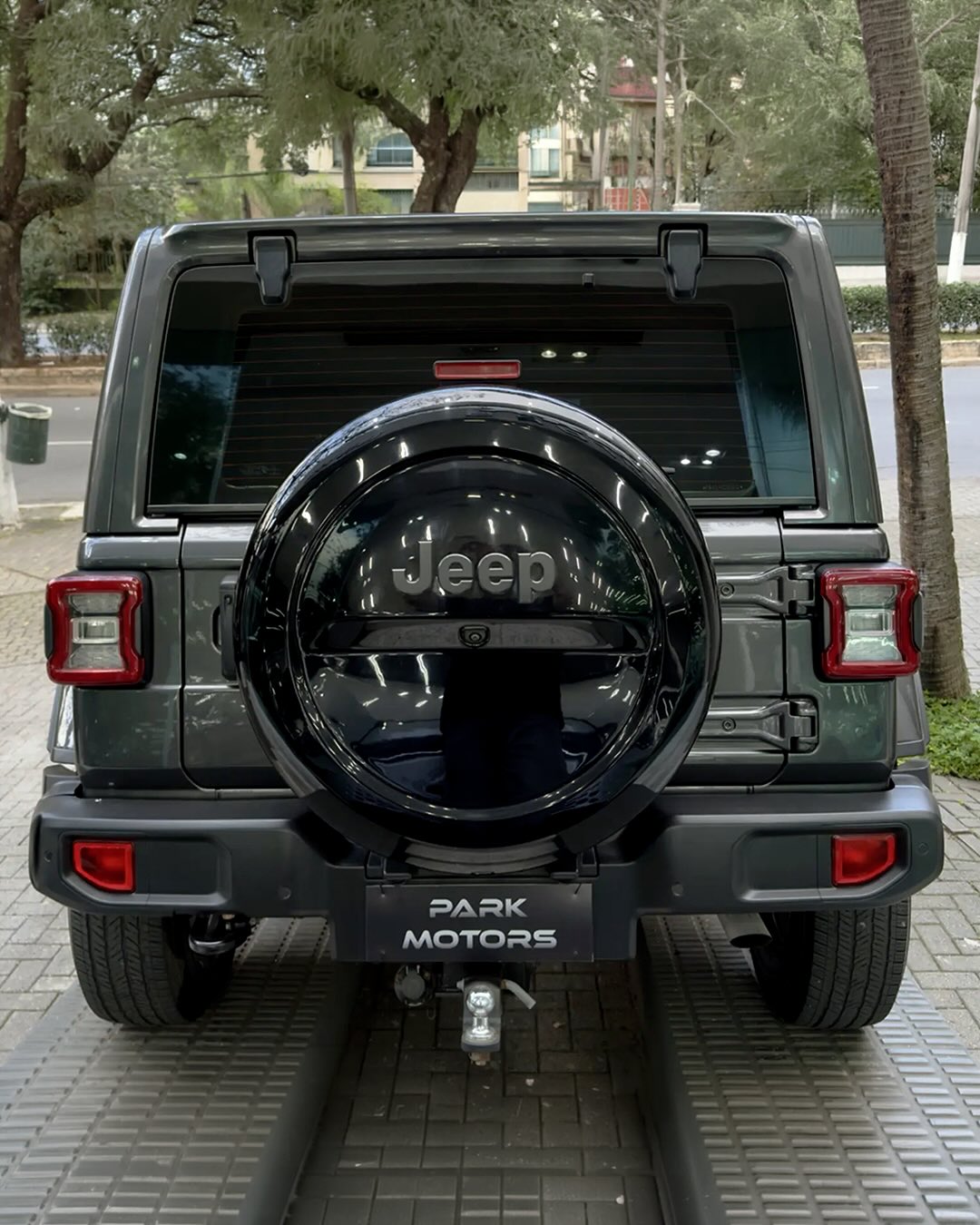 JEEP WRANGLER SAHARA - Imagem 6