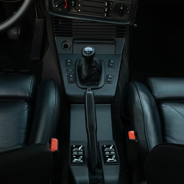 BMW M5 E28 - Imagem 8