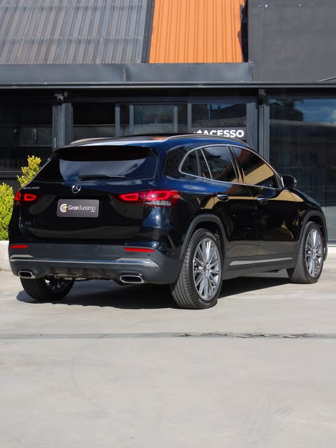 MERCEDES-BENZ GLA 200 AMG LINE - Imagem 2