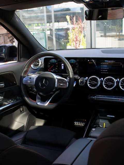 MERCEDES-BENZ GLA 200 AMG LINE - Imagem 6