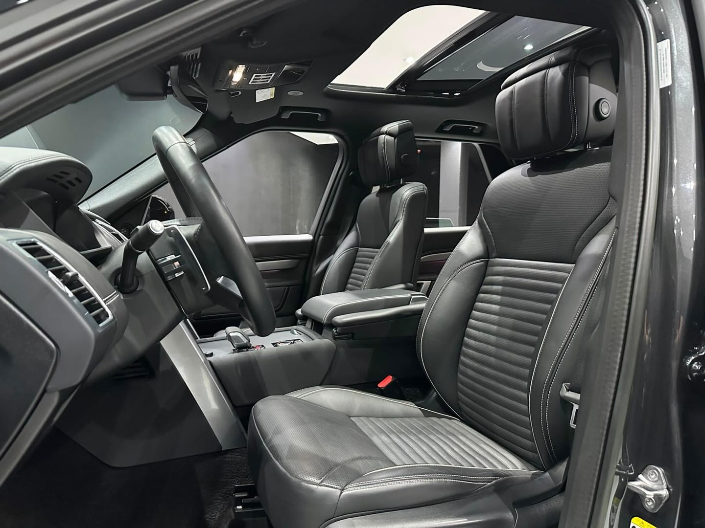 LAND ROVER DISCOVERY METROPOLITAN EDITION - Imagem 7