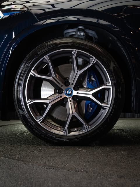 BMW X5 XDRIVE50E M SPORT - Imagem 1