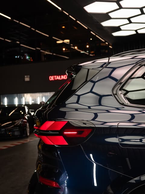 BMW X5 XDRIVE50E M SPORT - Imagem 17