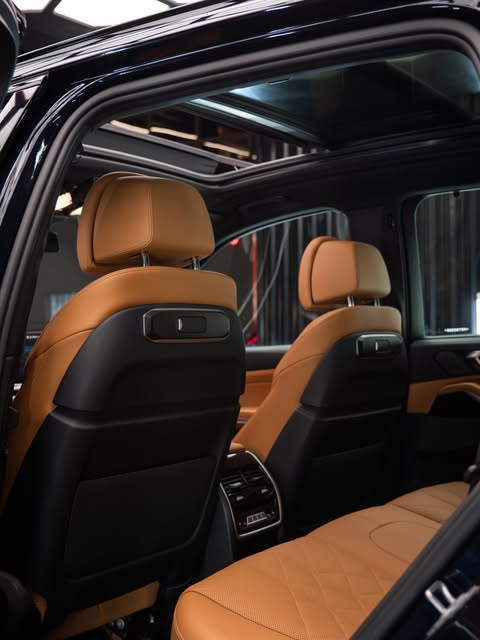 BMW X5 XDRIVE50E M SPORT - Imagem 18