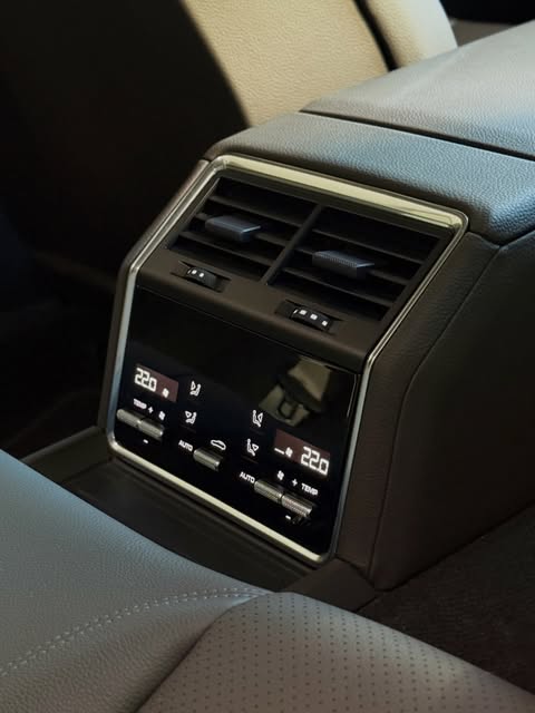 PORSCHE PANAMERA 4 E-HYBRID SPORT TURISMO - Imagem 16