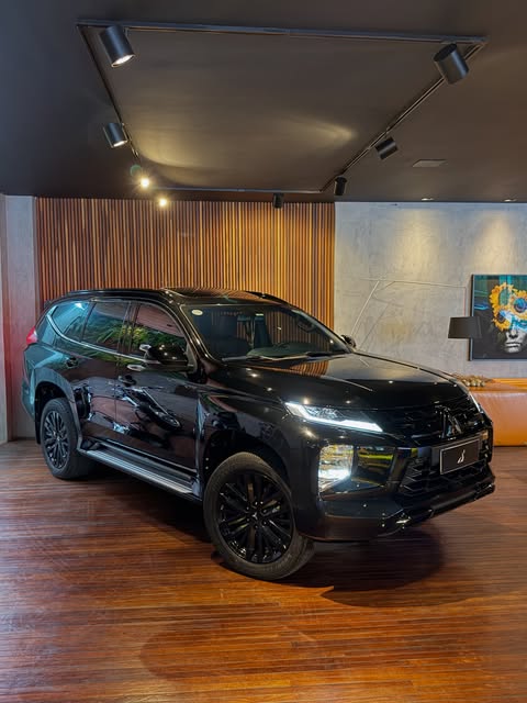 MITSUBISHI PAJERO SPORT LEGEND BLACK - Imagem 2