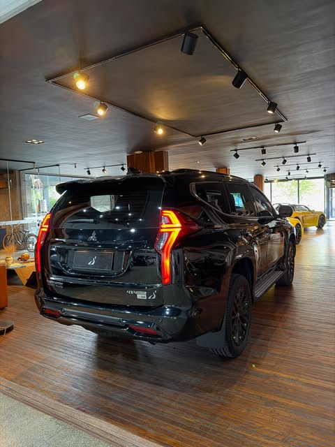 MITSUBISHI PAJERO SPORT LEGEND BLACK - Imagem 6