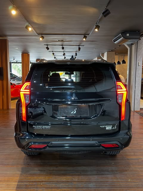 MITSUBISHI PAJERO SPORT LEGEND BLACK - Imagem 7