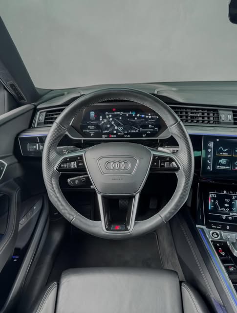 AUDI E-TRON - Imagem 7