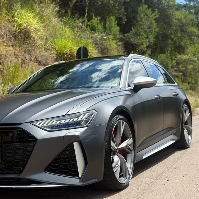 AUDI RS6 AVANT 4.0 TFSI QUATTRO BI-TURBO V8 - Imagem 16