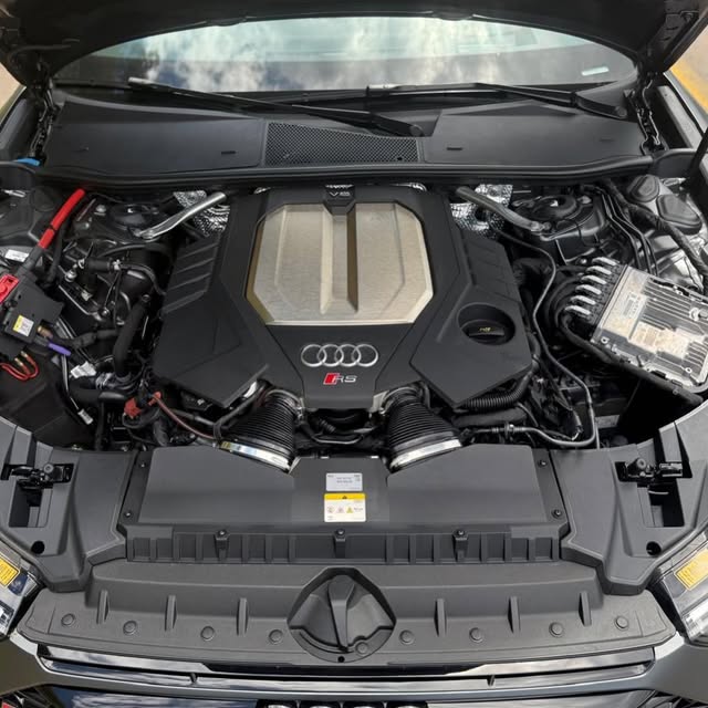 AUDI RS6 AVANT 4.0 TFSI QUATTRO BI-TURBO V8 - Imagem 17