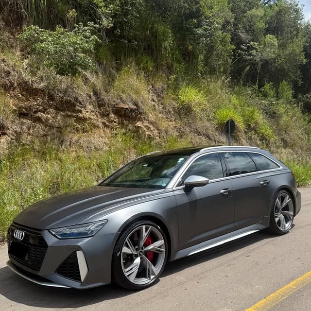 AUDI RS6 AVANT 4.0 TFSI QUATTRO BI-TURBO V8 - Imagem 4
