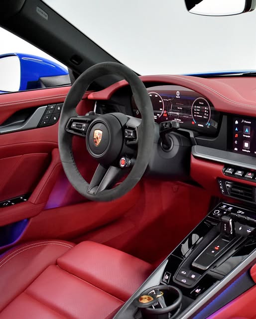 PORSCHE 911 CARRERA - Imagem 3