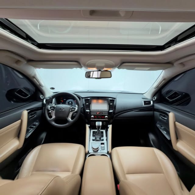 MITSUBISHI PAJERO SPORT LEGEND 2.4 4X4 DIESEL AUT. - Imagem 9