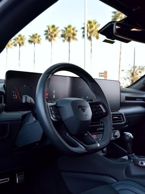 FORD MUSTANG DARK HORSE - Imagem 4