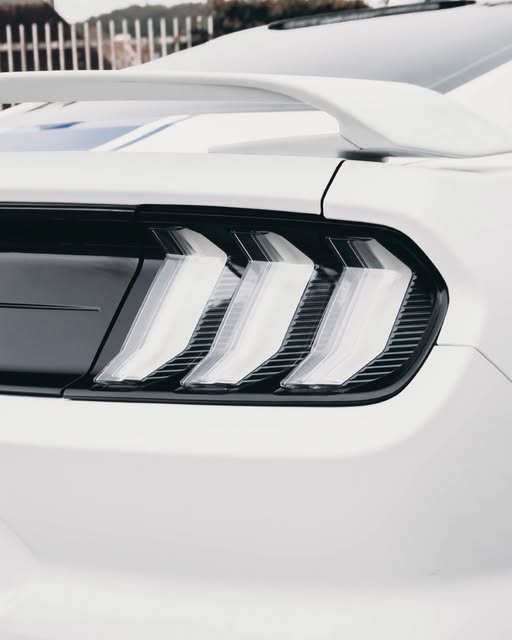 FORD MUSTANG GT - Imagem 10