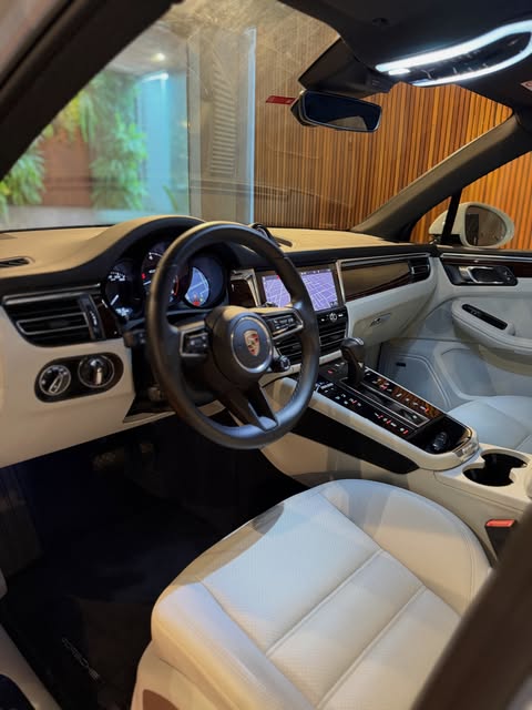 PORSCHE MACAN GTS - Imagem 12