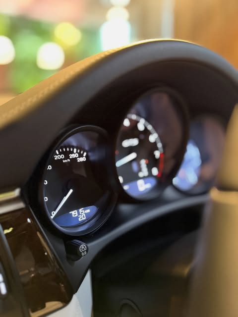 PORSCHE MACAN GTS - Imagem 17