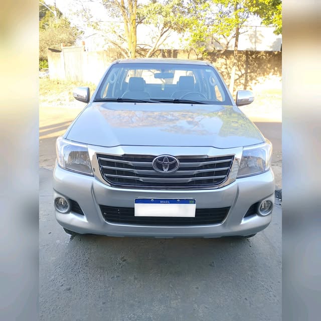 TOYOTA HILUX SRV - Imagem 2