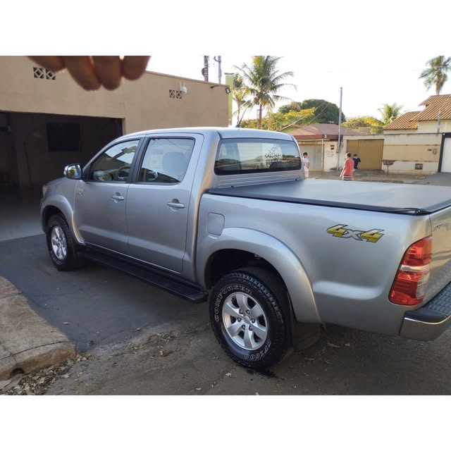 TOYOTA HILUX SRV - Imagem 3