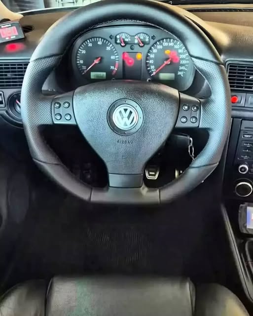 VOLKSWAGEN GOLF - Imagem 4