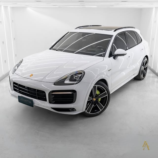 PORSCHE CAYENNE E-HYBRID PLATINUM EDITION - Imagem 5