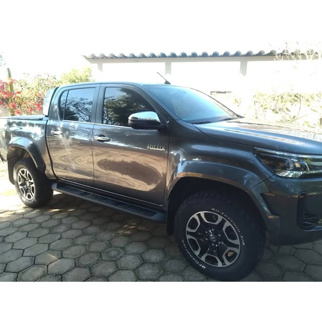 TOYOTA HILUX SRX PLUS - Imagem 2