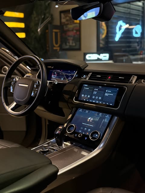 LAND ROVER RANGE ROVER SPORT HSE - Imagem 13