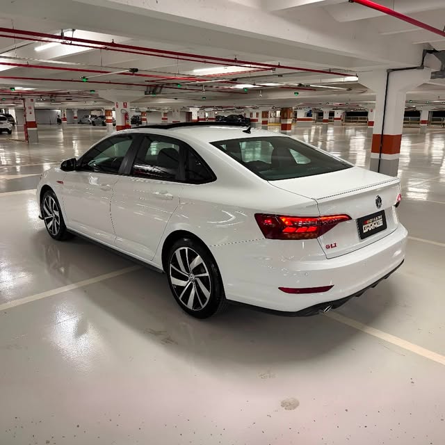 VOLKSWAGEN JETTA GLI - Imagem 3